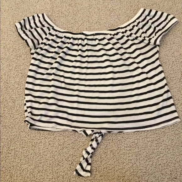 Tilly’s Ivy and Main Off the Shoulder Top - Picture 2 of 3